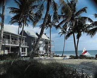 Lahaina Inn Resort Эстеро Экстерьер фото